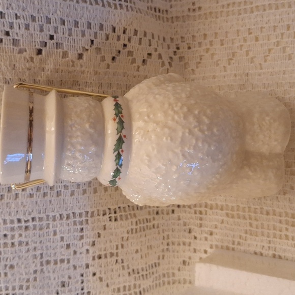 LENOX HAPPY HOLLY DAYS SNOWMAN VOTIVE 6 1/2" TALL NEW IN BOX - Picture 5 of 7